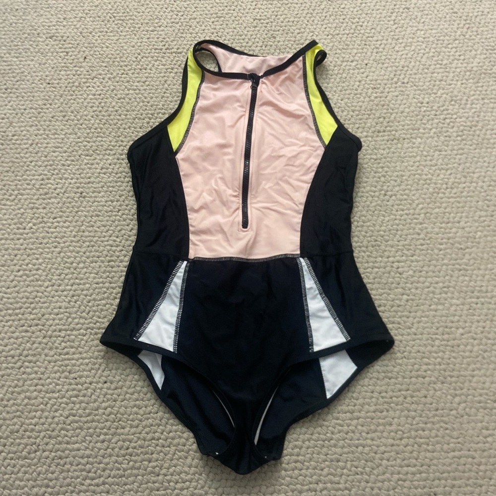 Color block bathing suit